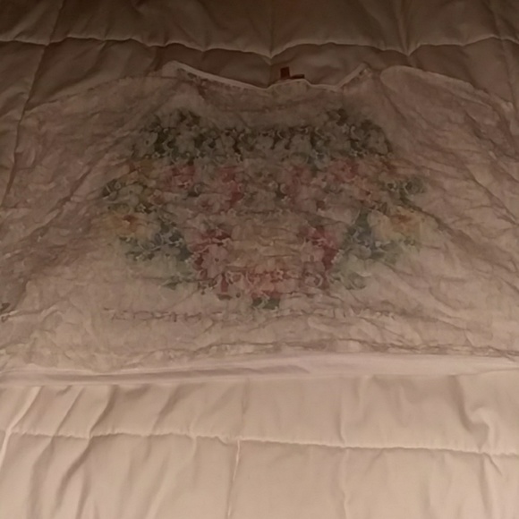 Top - Picture 2 of 3